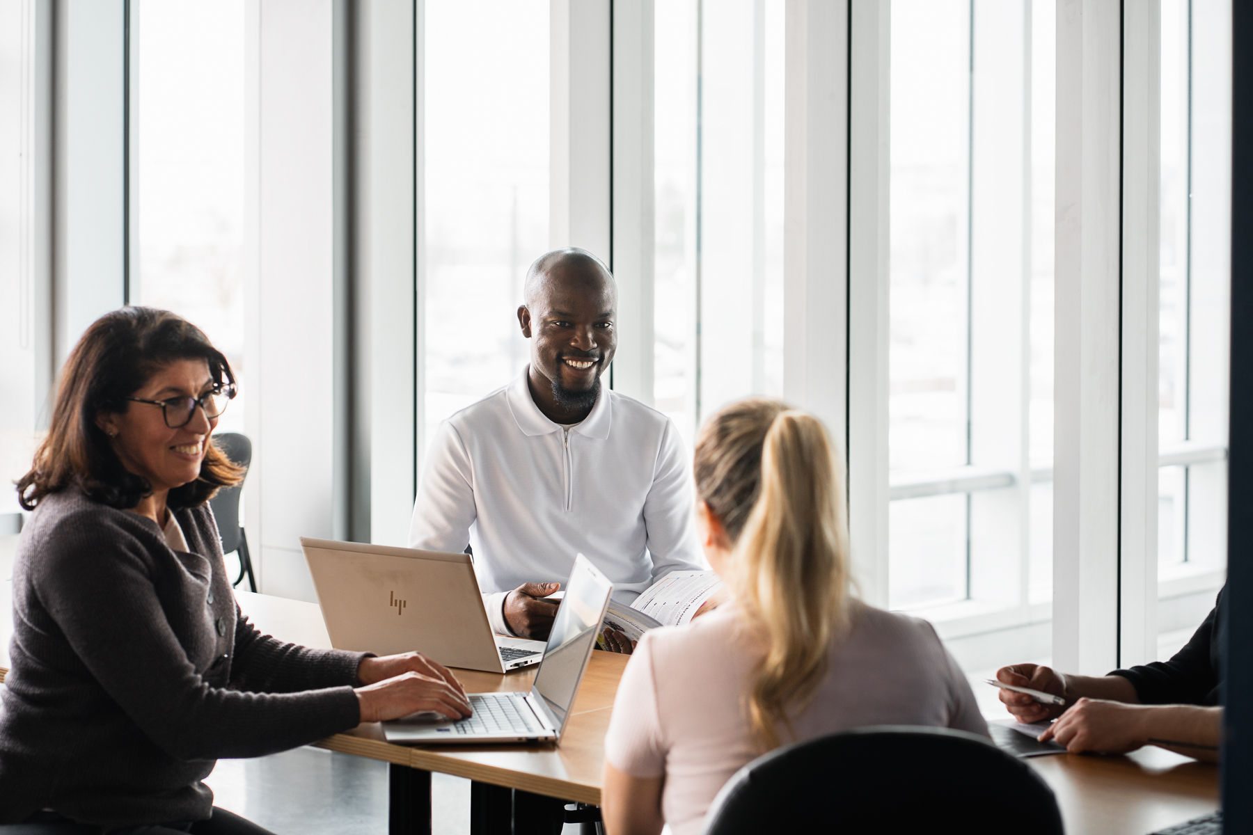 Une équipe de travail de la DEUR discutent de la mission du CISSS de Lanaudière